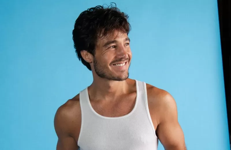 Tiago Iorc anuncia turnê de 10 anos de 'Troco Likes' e Belém receberá show
