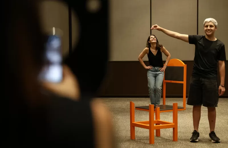 Museu das Ilusões encanta público com novas experiências interativas em Belém