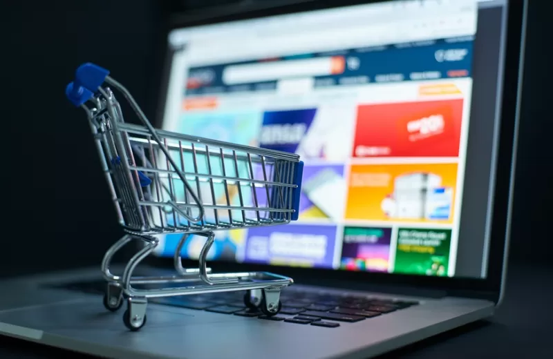Live commerce cresce e movimenta 143% mais negócios antes da Black Friday