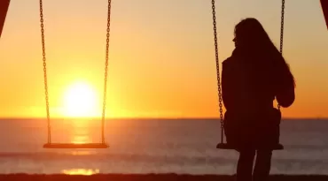 Solidão pode aumentar risco de doenças cardíacas, aponta estudo