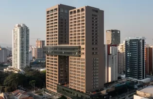 Prédios que se conectam: como as pontes elevadas estão transformando a arquitetura das cidades