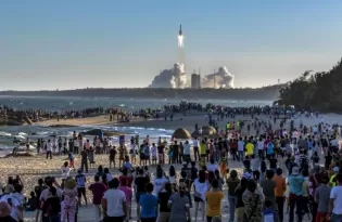 Turismo espacial na China cresce com lançamentos de foguetes e novas experiências
